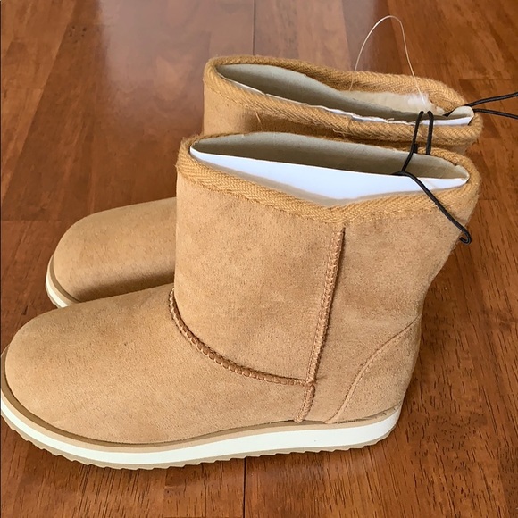 🇺🇸 3/$11 Must bundle any 3 🇺🇸 for discount - Picture 2 of 8